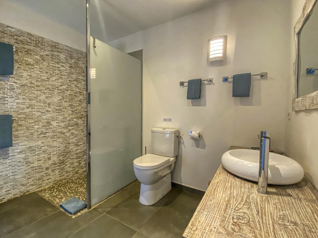 26.Location Villa piscine vue mer Deshaies Guadeloupe_Chambre 2